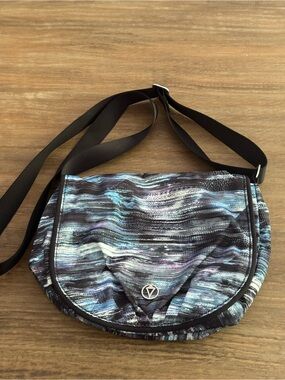 Ivivva by Lululemon Endless Play - Crossbody Bag/I Move Purse